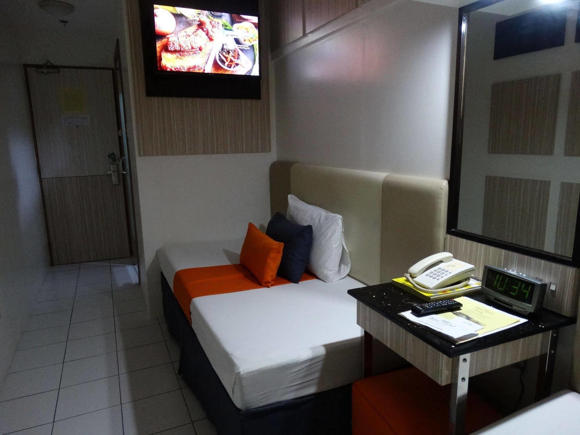 Hostel 1632 Manila Ngoại thất bức ảnh